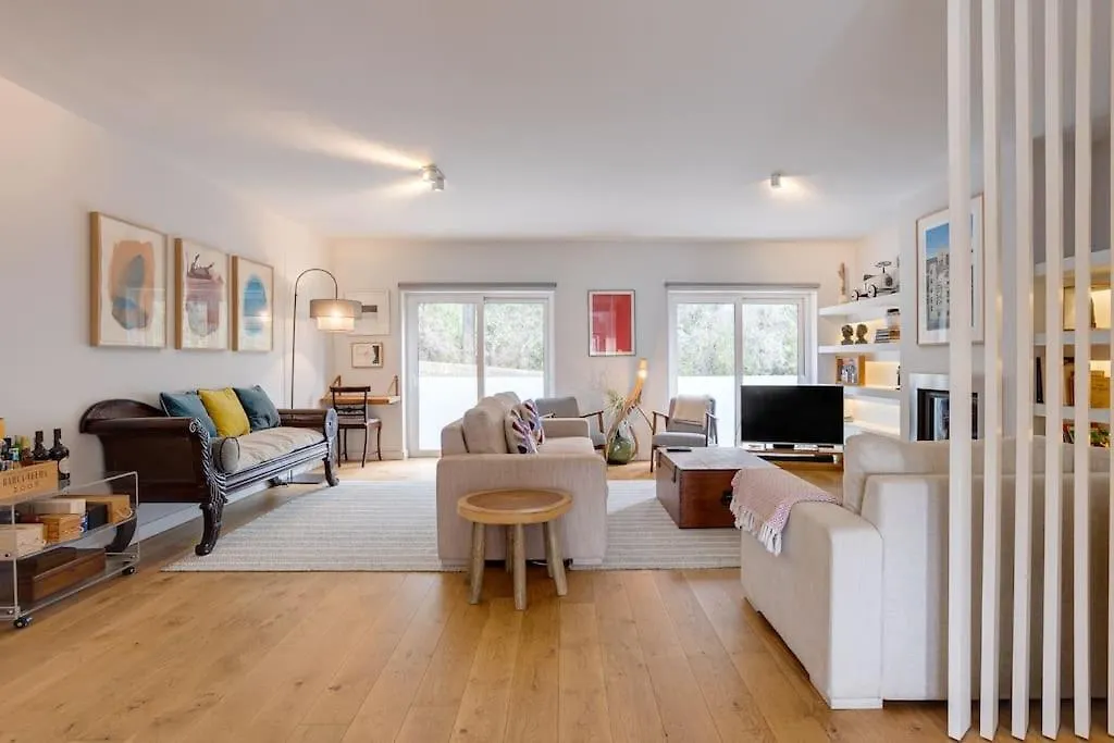Апартаменты Enchanting Tailor Made Duplex Лиссабон Португалия