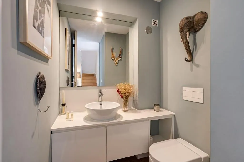 Enchanting Tailor Made Duplex Лиссабон Португалия