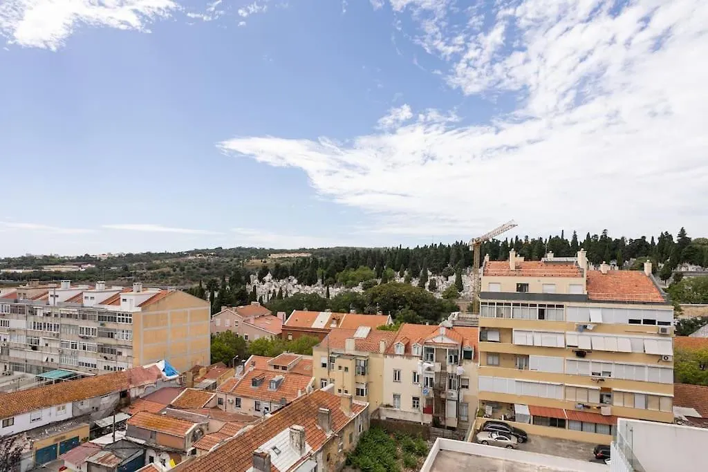 ליסבון Enchanting Tailor Made Duplex פורטוגל
